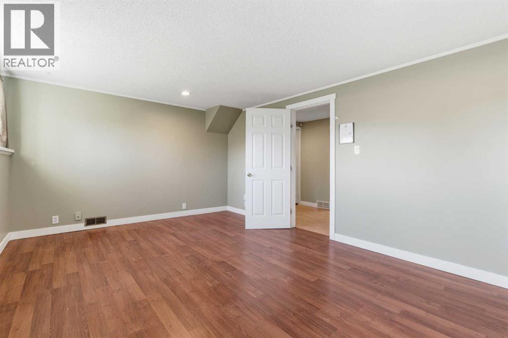 803 Forlee Drive Se, Calgary, Alberta  T2A 2E6 - Photo 29 - A2249645