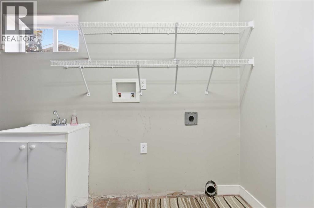 803 Forlee Drive Se, Calgary, Alberta  T2A 2E6 - Photo 32 - A2249645