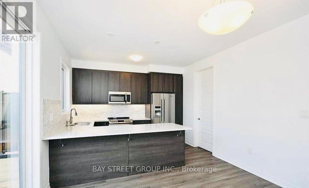 29 - 980 Logan Drive, Milton, Ontario  L9E 1T1 - Photo 5 - W12535346