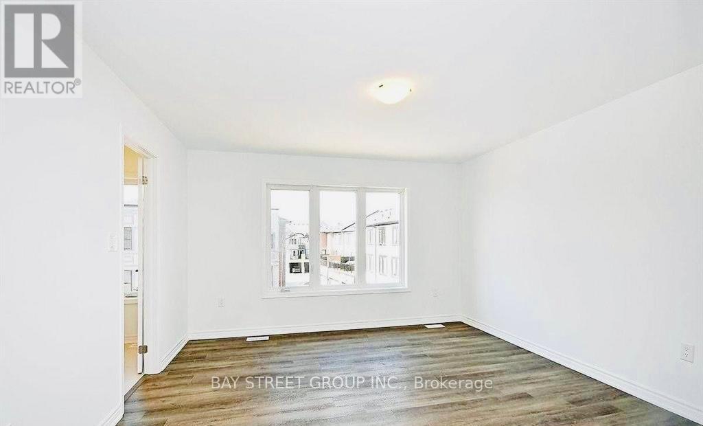 29 - 980 Logan Drive, Milton, Ontario  L9E 1T1 - Photo 9 - W12535346