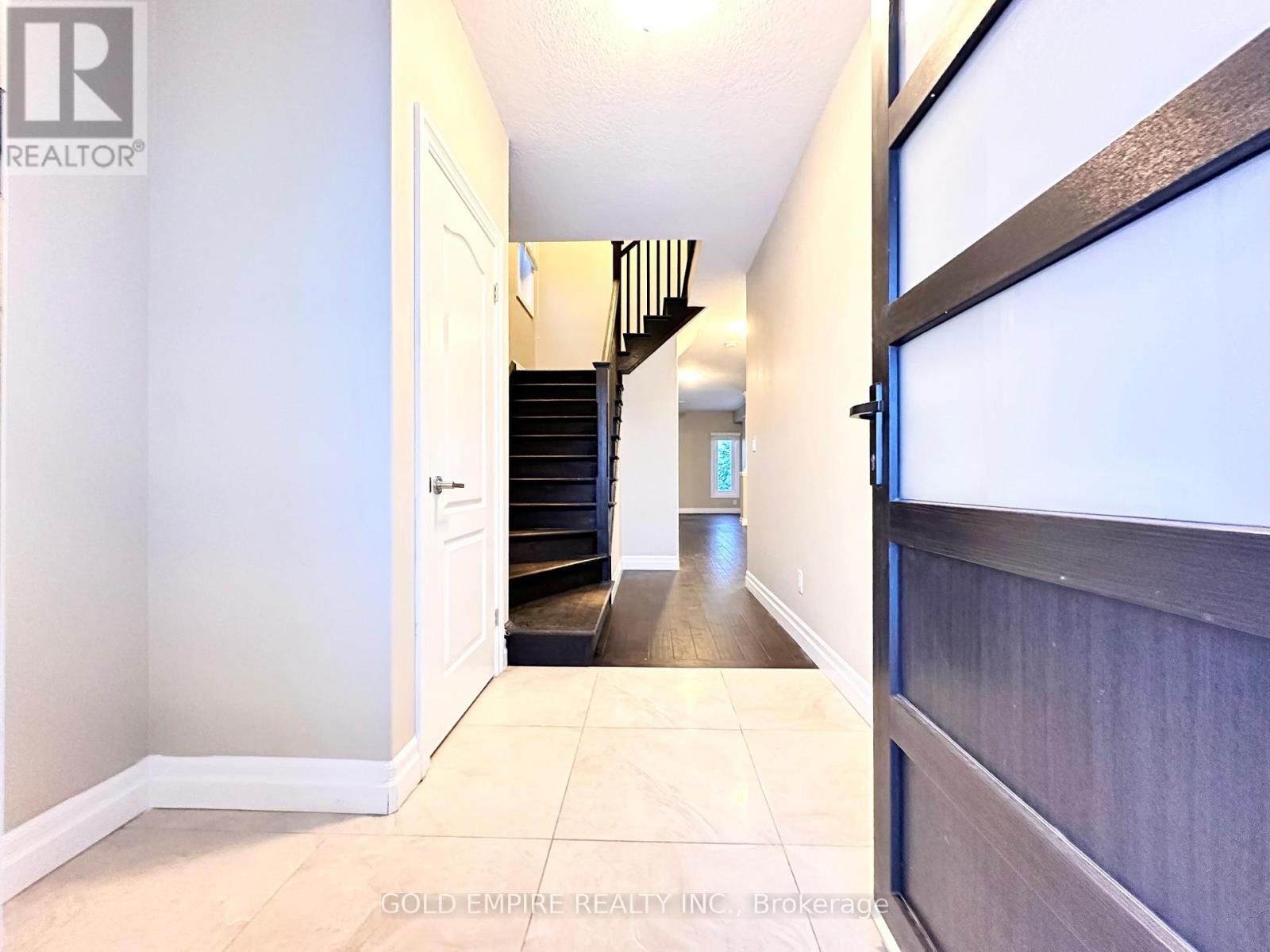 817 Killarney Drive, London North, Ontario  N5X 0C7 - Photo 4 - X12535380