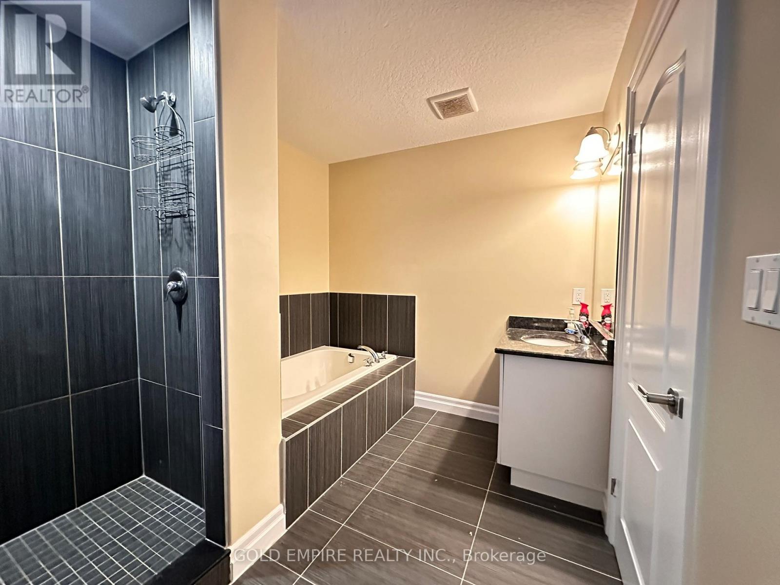 817 Killarney Drive, London North, Ontario  N5X 0C7 - Photo 41 - X12535380