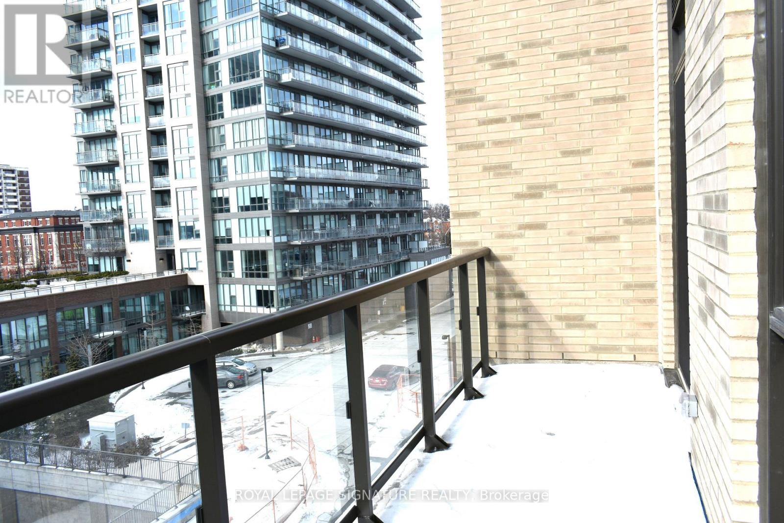 434 - 55 Duke Street W, Kitchener, Ontario  N2H 0C9 - Photo 18 - X12535358