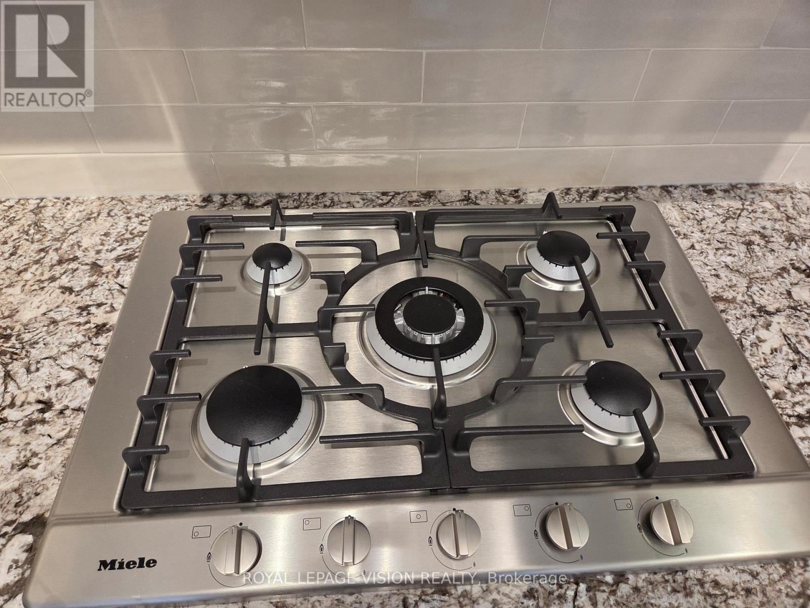 206 - 505 Glencairn Avenue, Toronto, Ontario  M6B 0B2 - Photo 5 - C12529660