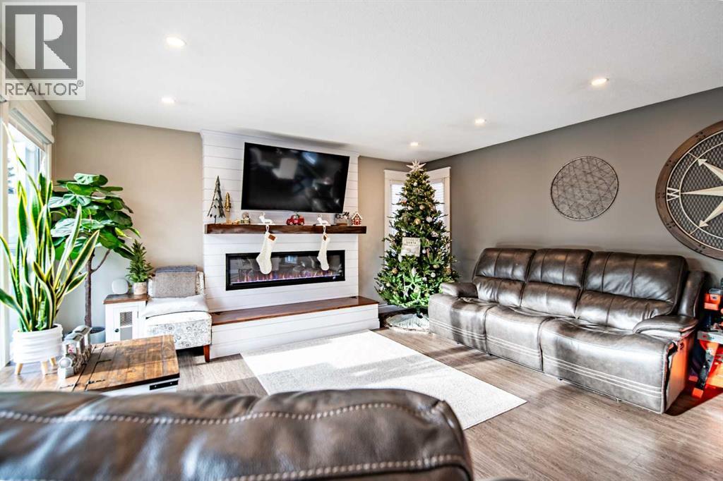 89 Selkirk Boulevard, Red Deer, Alberta  T4N 0G6 - Photo 4 - A2270131