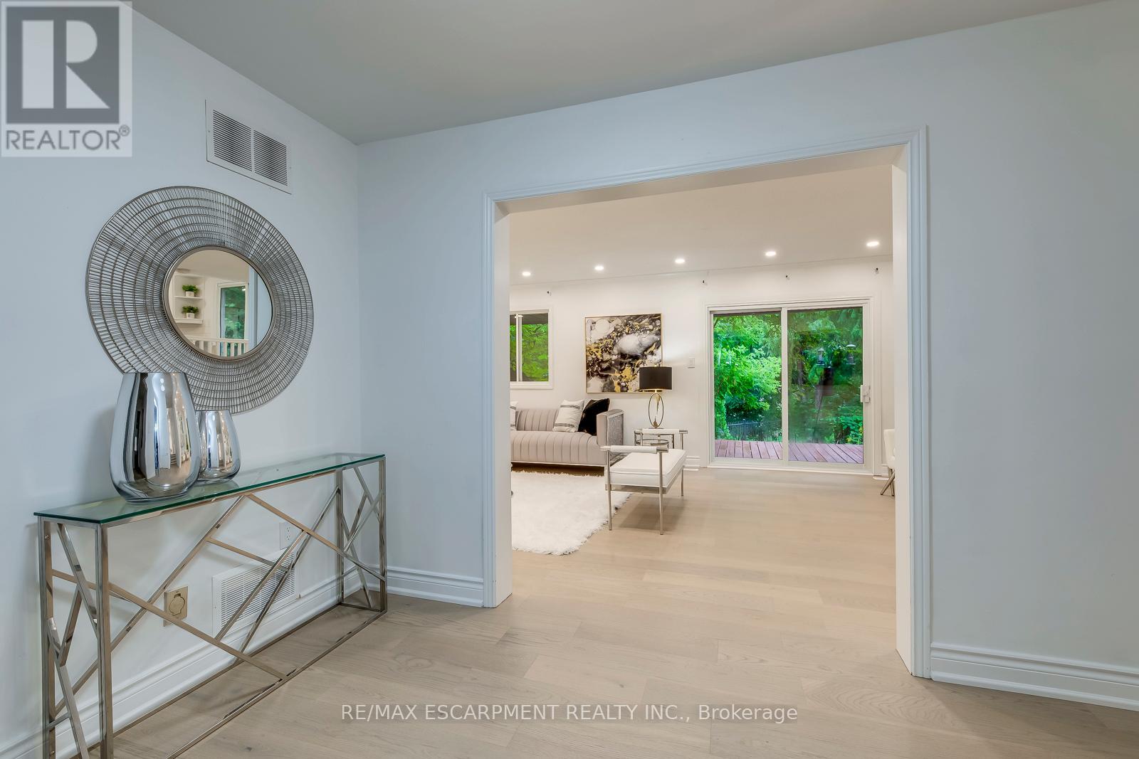 170 Cavendish Court, Oakville, Ontario  L6J 5S2 - Photo 20 - W12535390