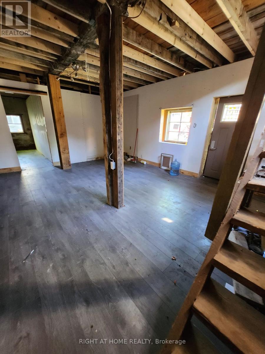 Garage - 171 King Street W, Hamilton, Ontario  L9H 1V3 - Photo 13 - X12535384