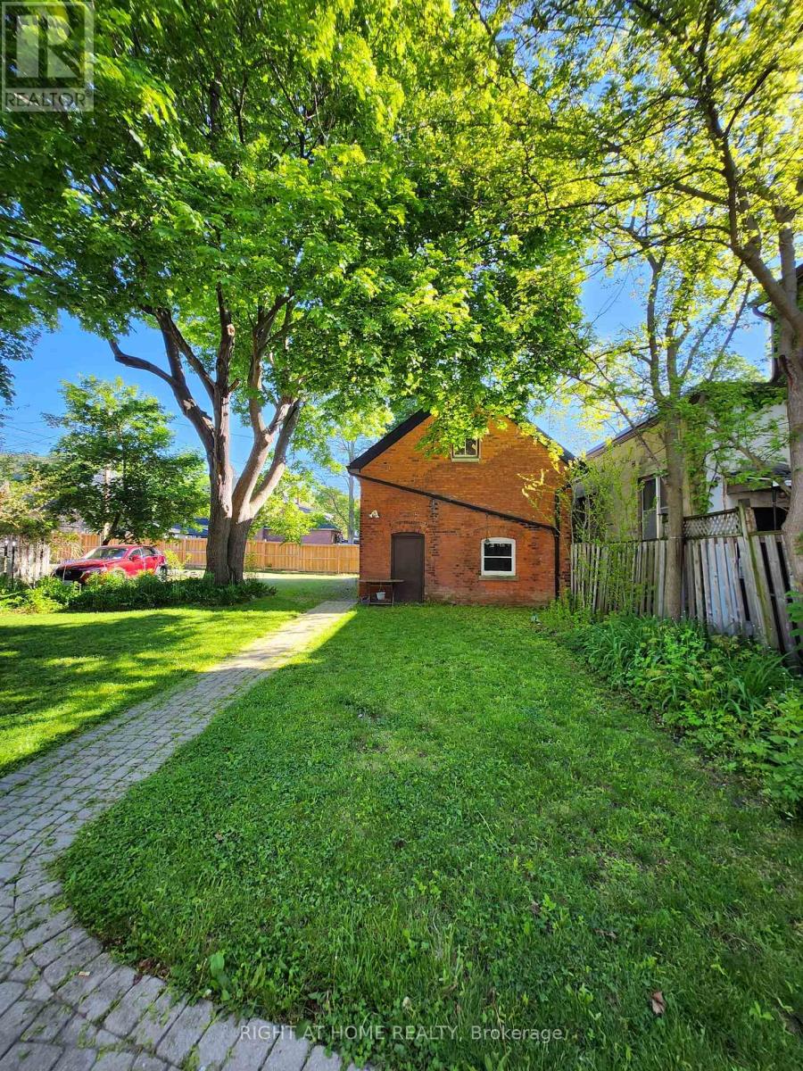 Garage - 171 King Street W, Hamilton, Ontario  L9H 1V3 - Photo 3 - X12535384