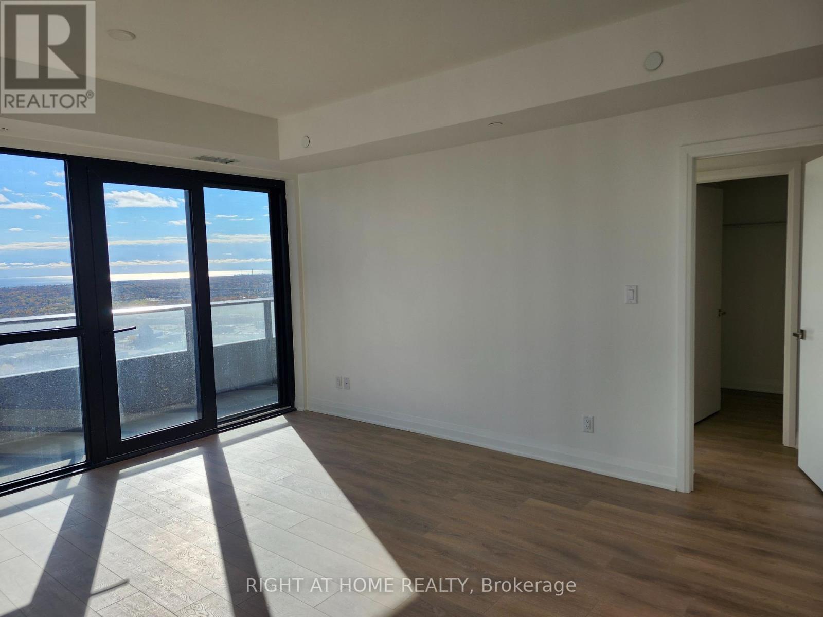 2602 - 4015 The Exchange Street, Mississauga, Ontario L5B 0N9 - Photo 15 - W12526290