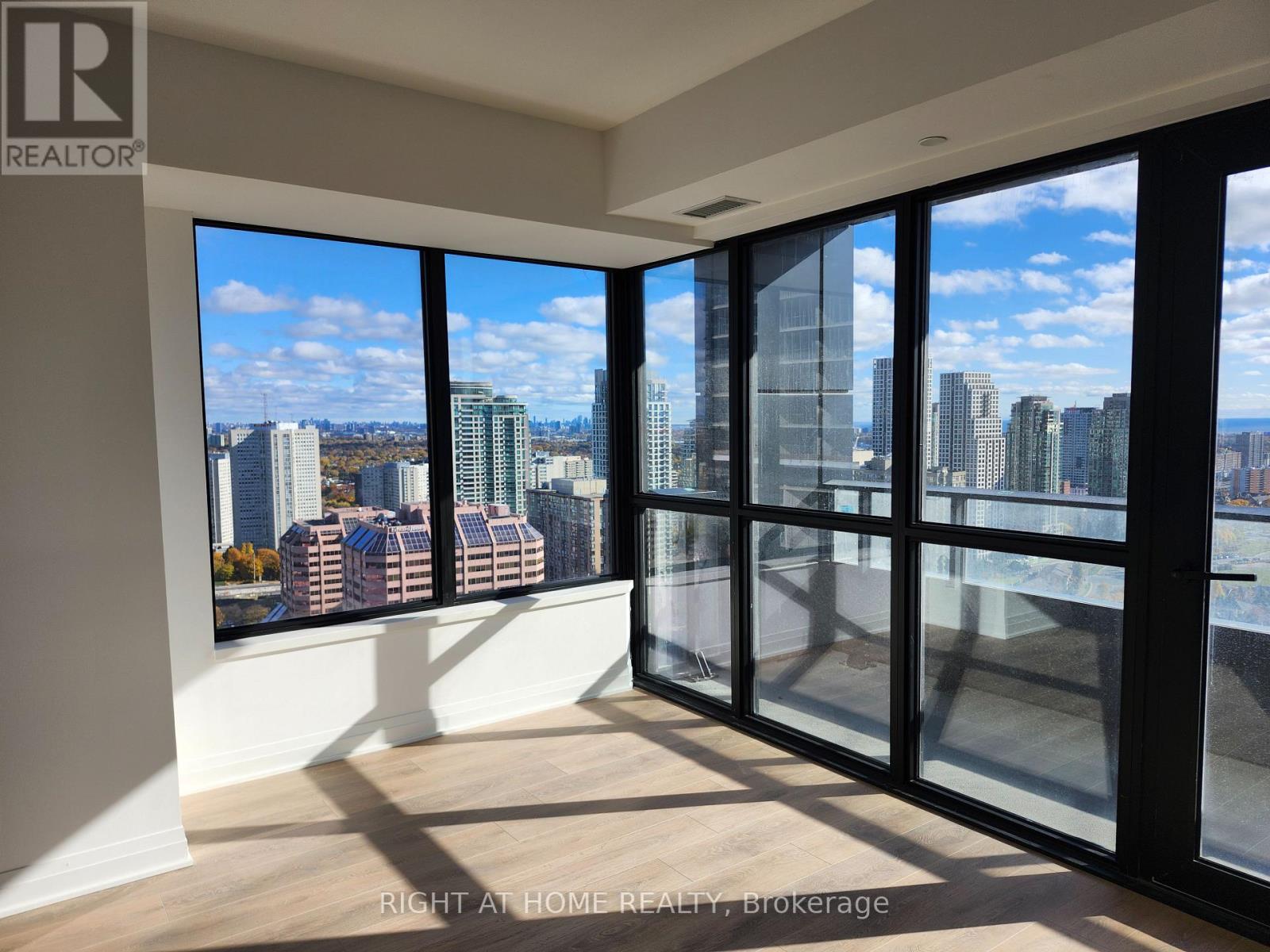 2602 - 4015 The Exchange Street, Mississauga, Ontario L5B 0N9 - Photo 16 - W12526290