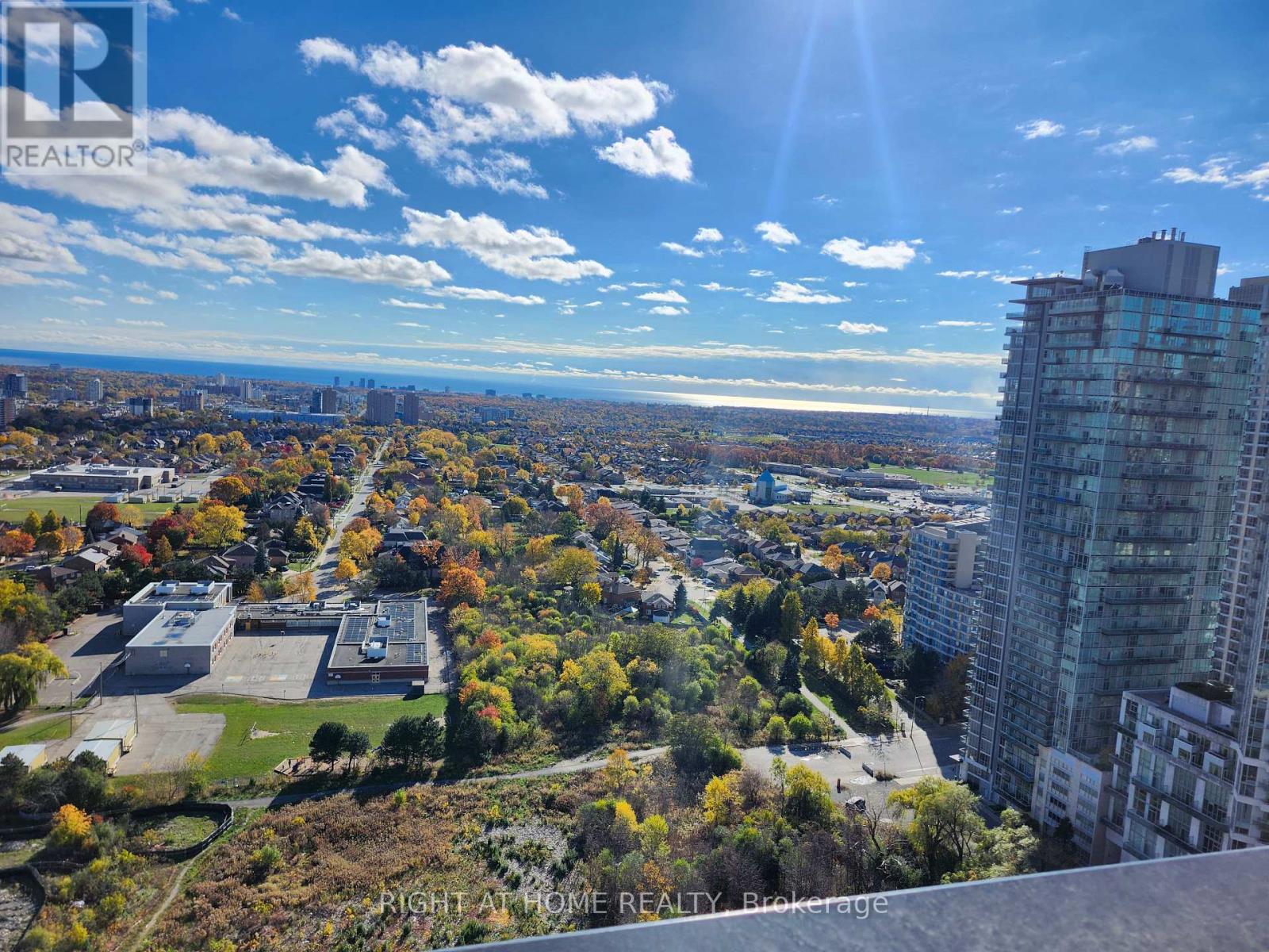 2602 - 4015 The Exchange Street, Mississauga, Ontario L5B 0N9 - Photo 14 - W12526290