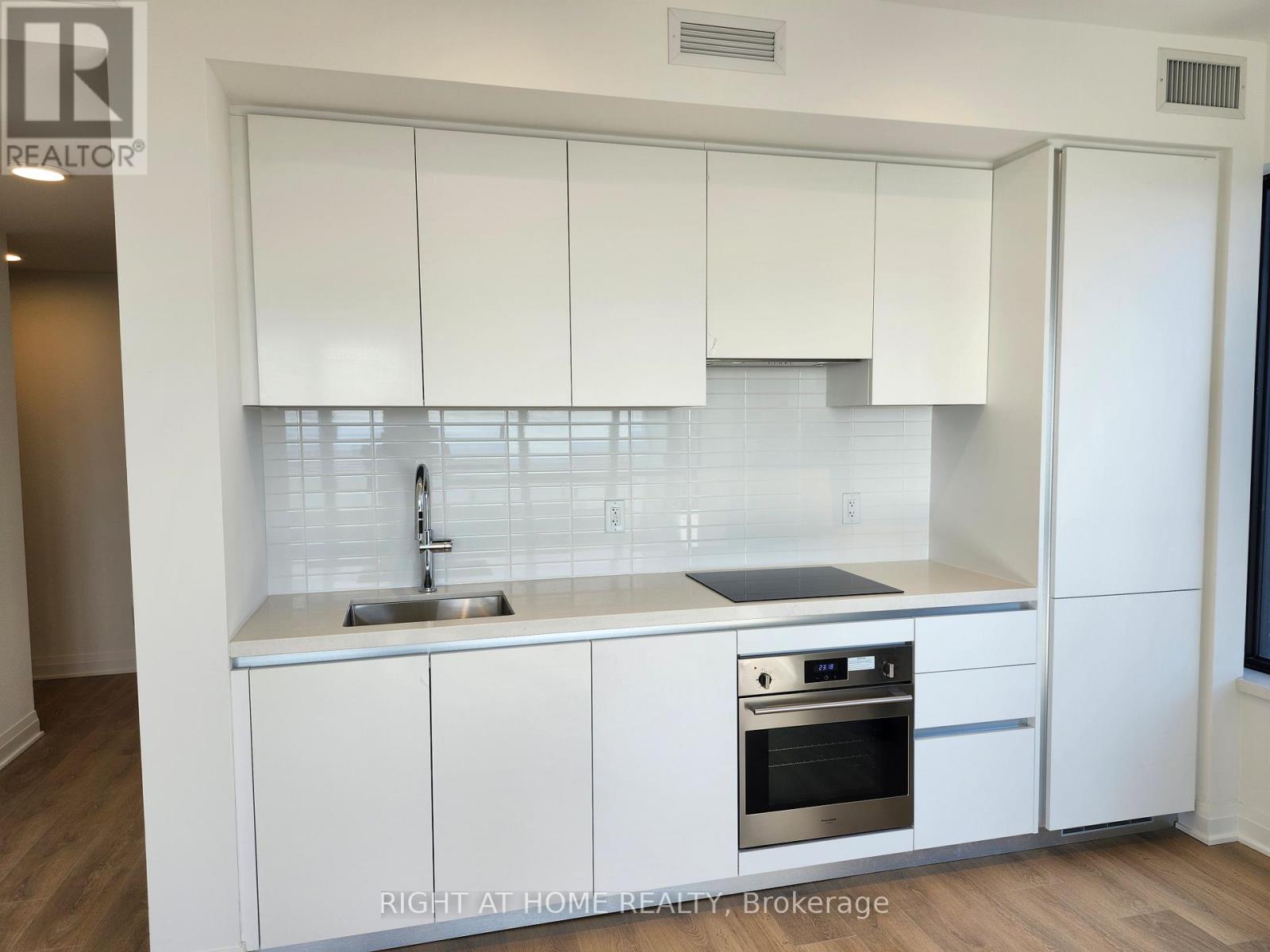 2602 - 4015 The Exchange Street, Mississauga, Ontario L5B 0N9 - Photo 20 - W12526290