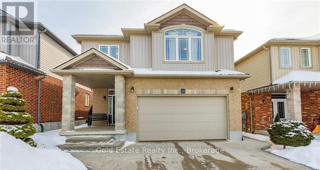 LOWER - 228 THREE WOOD DRIVE, Woodstock, Ontario