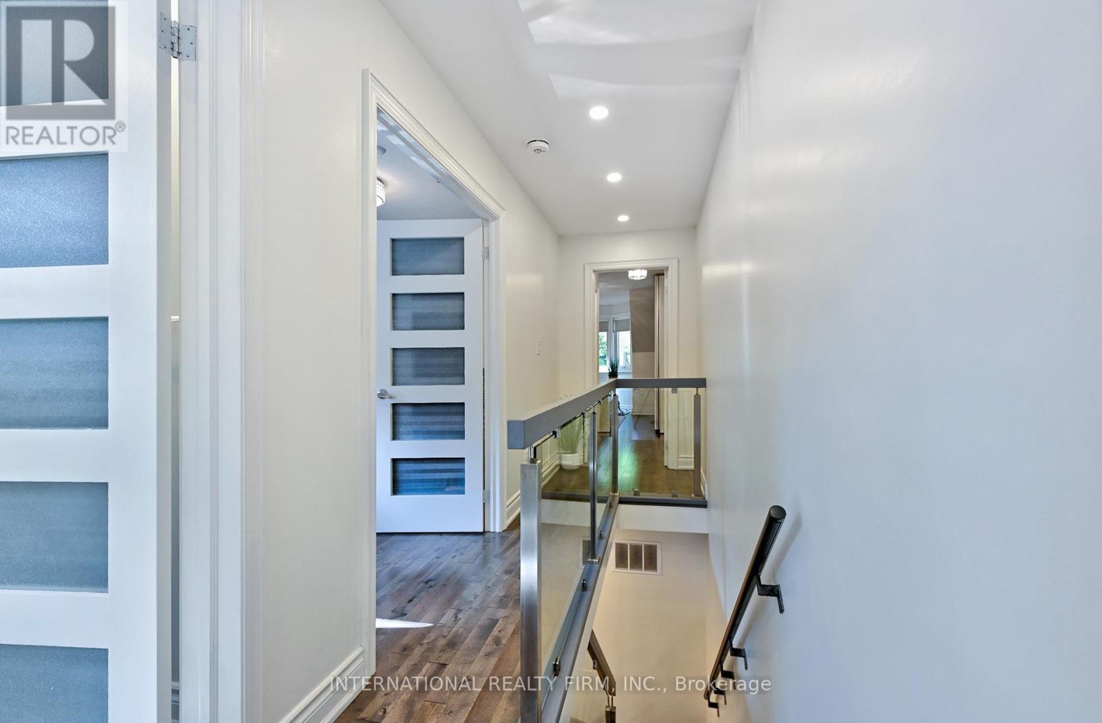 717 Palmerston Avenue, Toronto, Ontario  M6G 2R2 - Photo 17 - C12535440