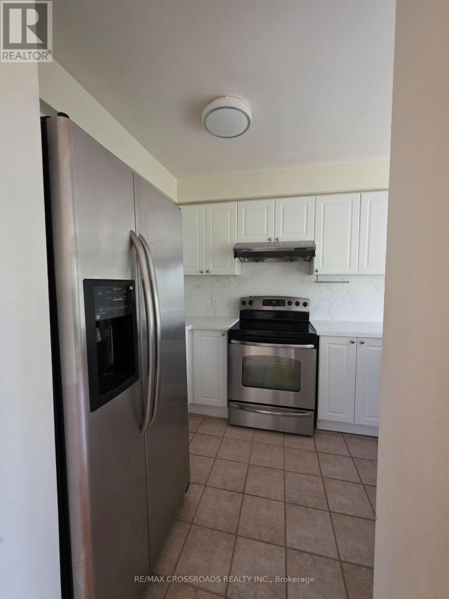 1725 Woodgate Trail, Oshawa, Ontario  L1G 8B4 - Photo 11 - E12535442