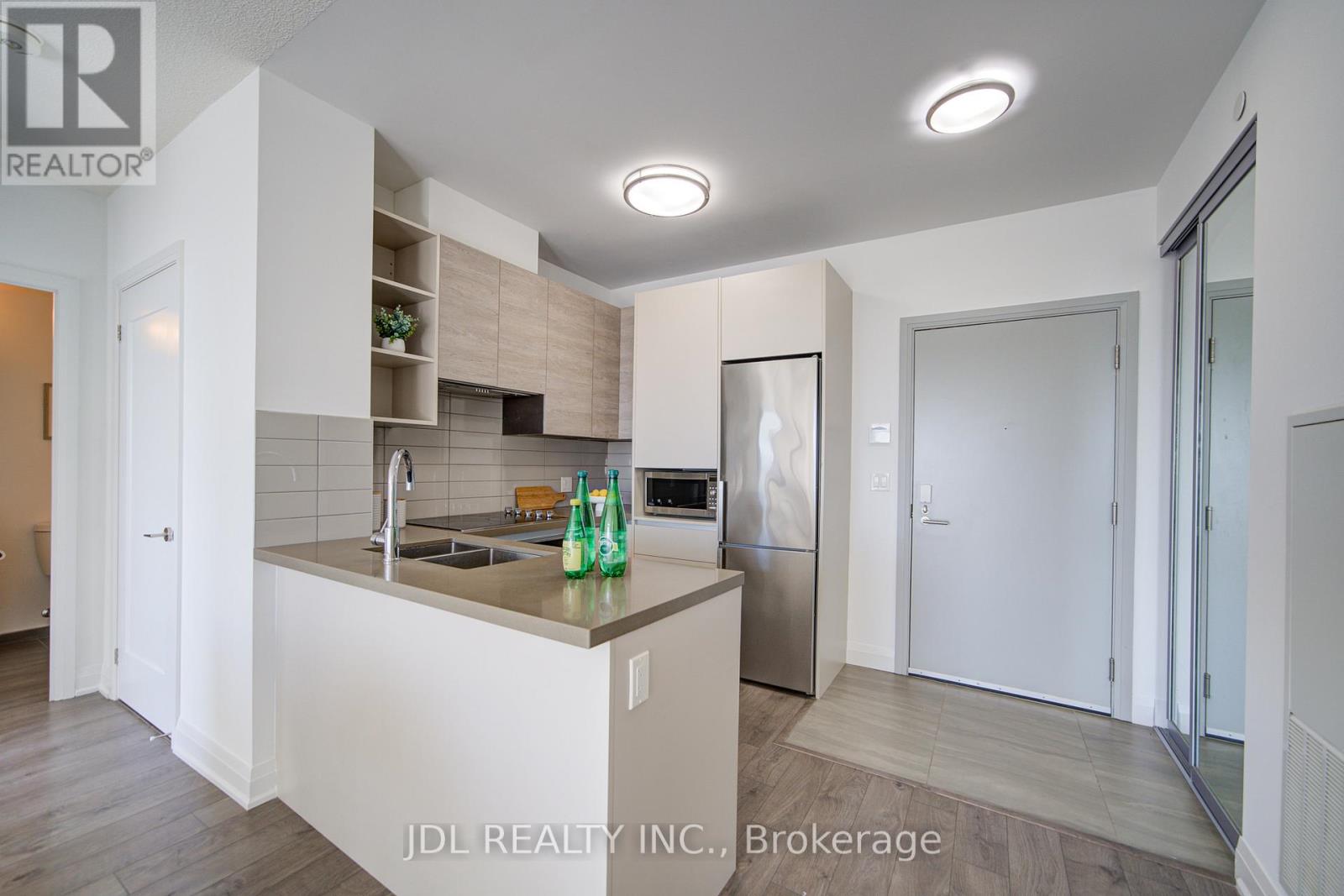 803 - 398 Highway 7 E, Richmond Hill, Ontario  L4B 0G6 - Photo 11 - N12420467