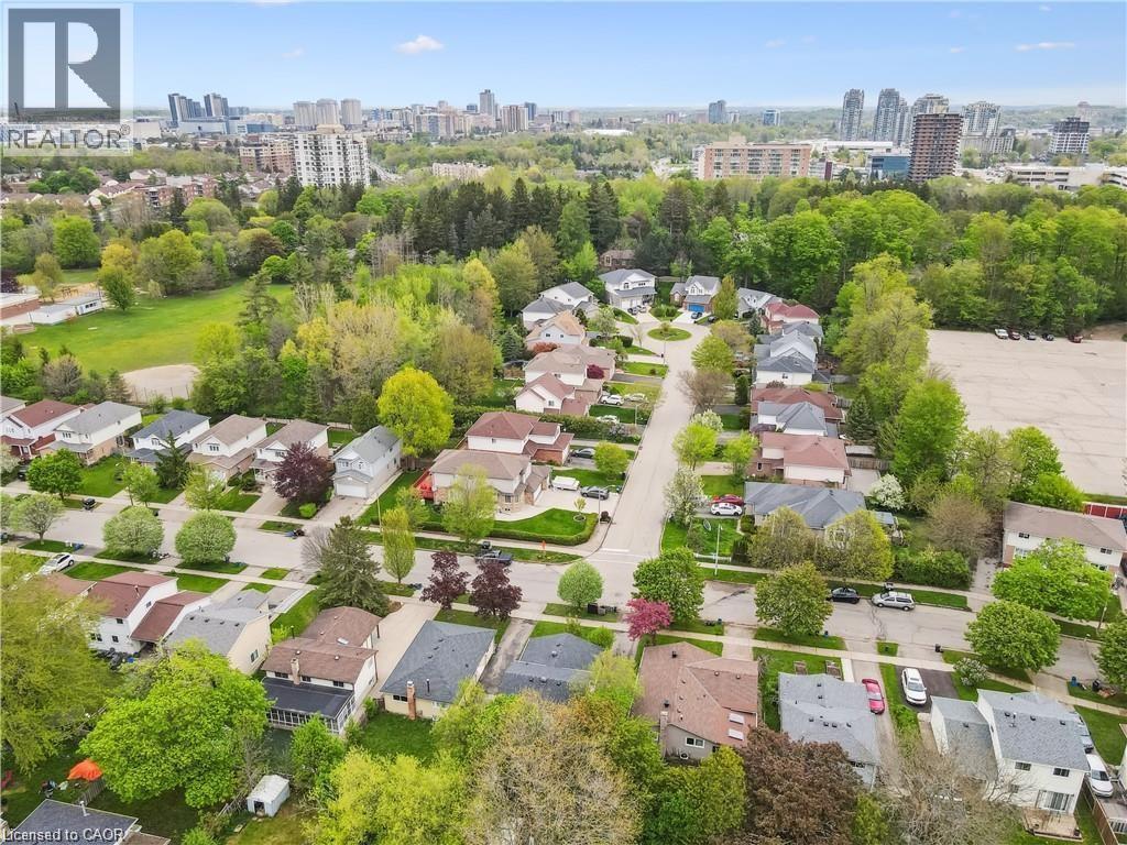 53 Karen Walk Unit# Upper, Waterloo, Ontario N2L 5X1 - Photo 4 - 40786887