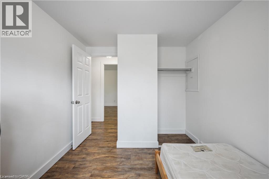 53 Karen Walk Unit# Upper, Waterloo, Ontario N2L 5X1 - Photo 20 - 40786887