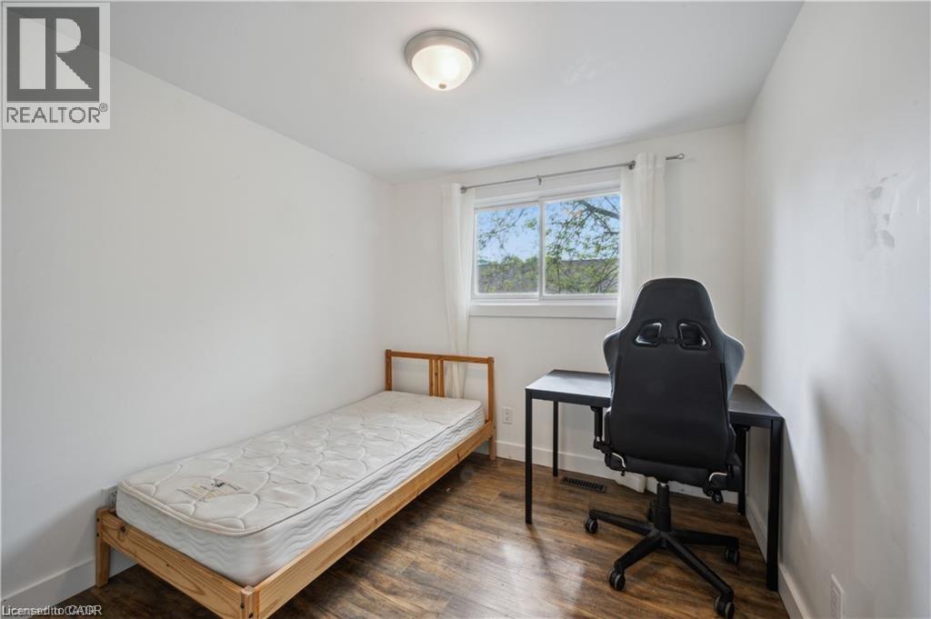 53 Karen Walk Unit# Upper, Waterloo, Ontario N2L 5X1 - Photo 19 - 40786887