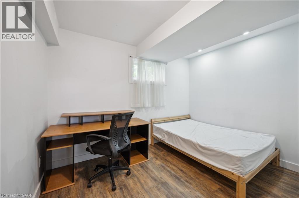 53 Karen Walk Unit# Upper, Waterloo, Ontario N2L 5X1 - Photo 26 - 40786887