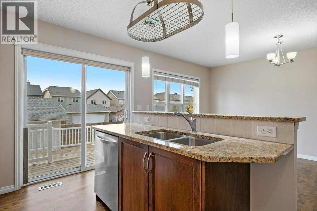32 New Brighton Court Se, Calgary, Alberta  T2Z 0Y1 - Photo 12 - A2268801