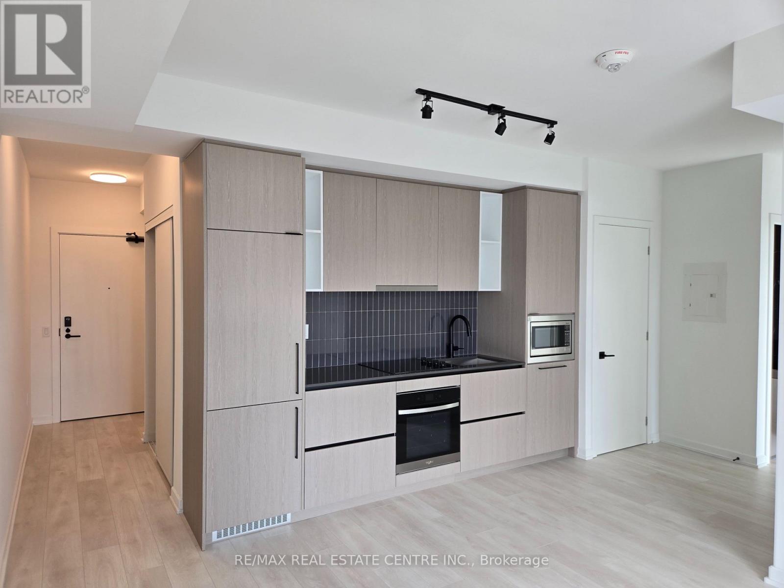 1901 - 1285 Dupont Street, Toronto, Ontario  M6H 0E3 - Photo 2 - W12535424