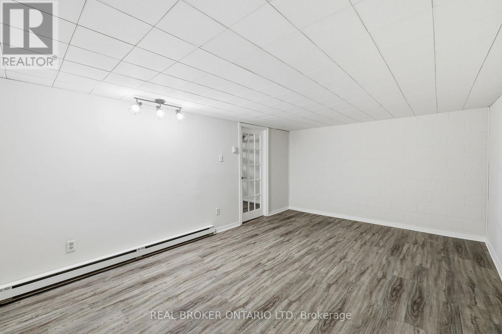 25 - 166 Southdale Road W, London South, Ontario  N6J 2J1 - Photo 34 - X12535452