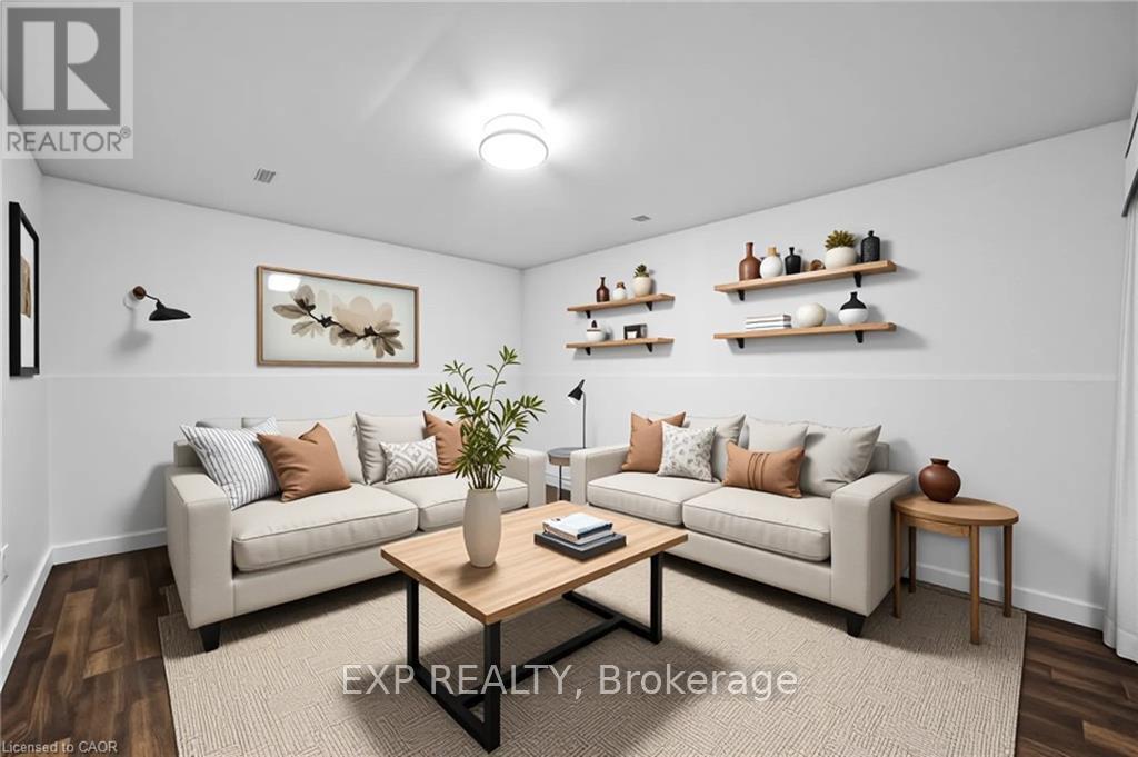 Upper - 53 Karen Walk, Waterloo, Ontario  N2L 5X1 - Photo 31 - X12535248