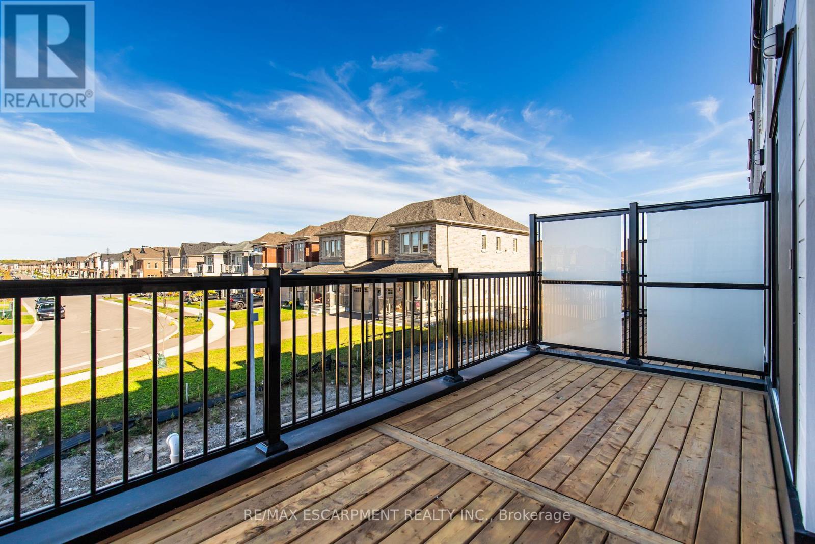 33 - 70 Kenesky Drive, Hamilton, Ontario  L8B 2A9 - Photo 17 - X12535432