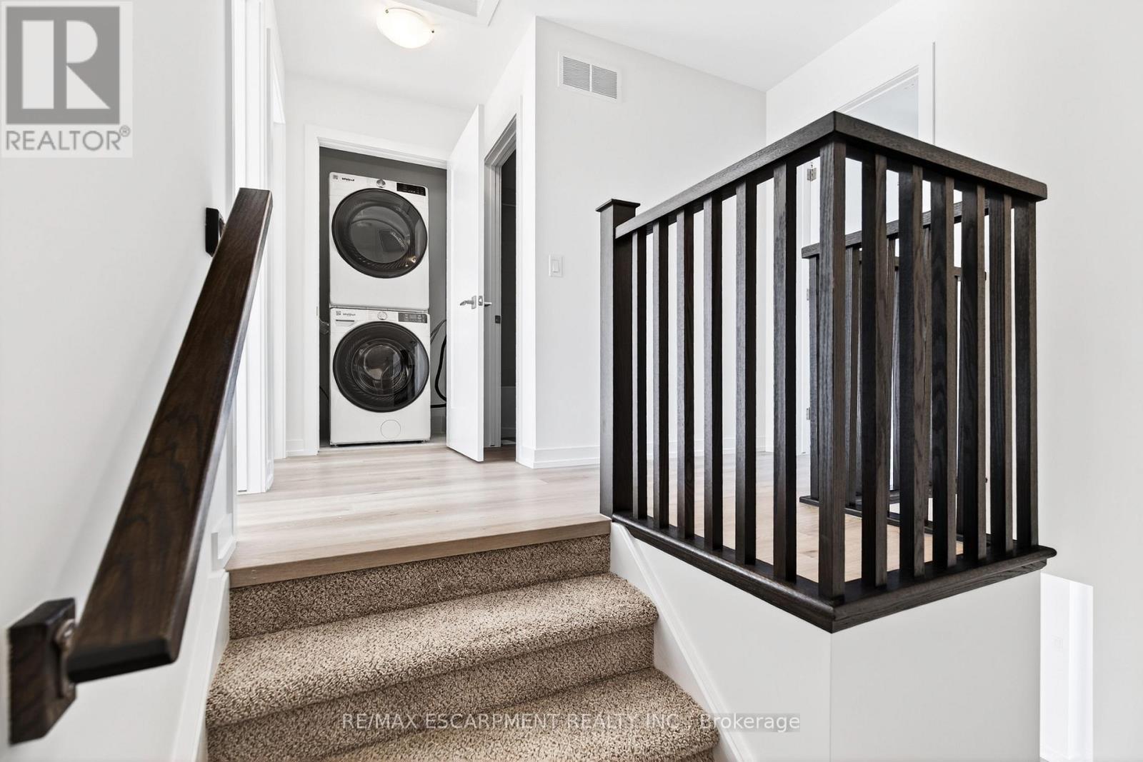 33 - 70 Kenesky Drive, Hamilton, Ontario  L8B 2A9 - Photo 18 - X12535432