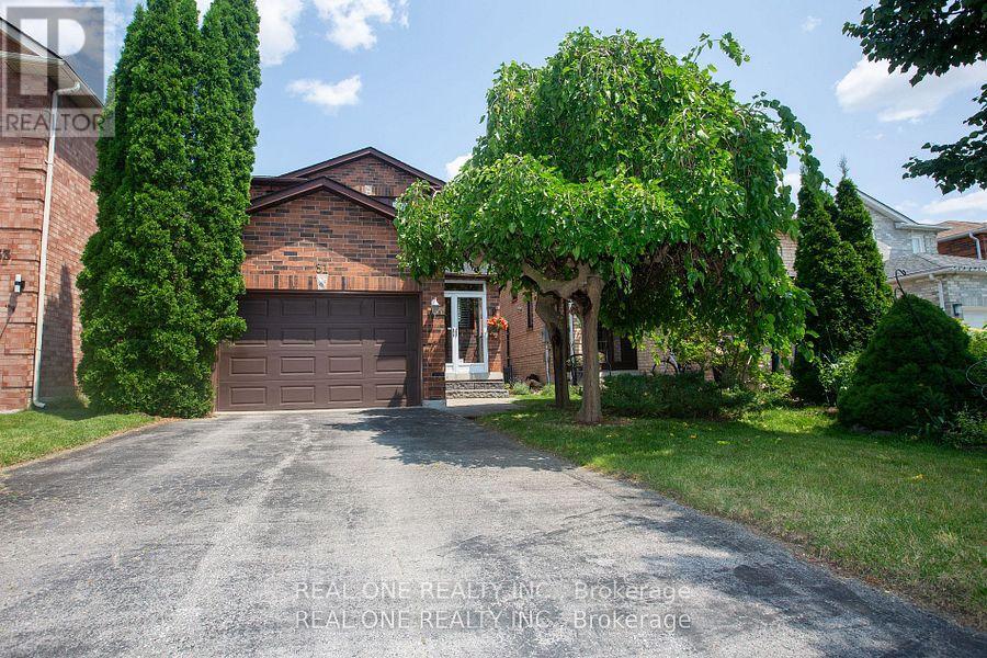 31 COUGAR COURT, Richmond Hill, Ontario