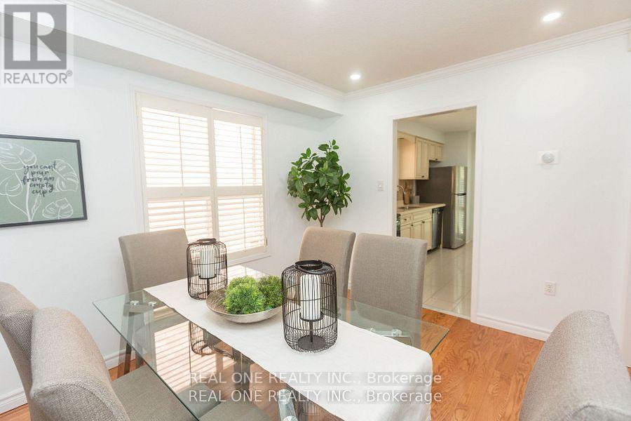 31 Cougar Court, Richmond Hill, Ontario  L4S 1H7 - Photo 12 - N12535444