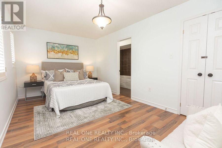 31 Cougar Court, Richmond Hill, Ontario  L4S 1H7 - Photo 16 - N12535444