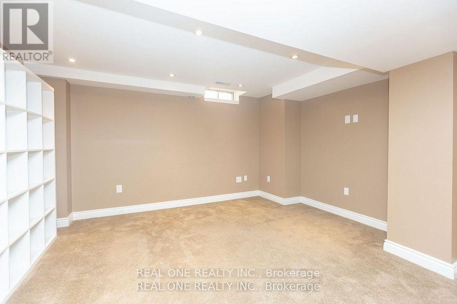 31 Cougar Court, Richmond Hill, Ontario  L4S 1H7 - Photo 28 - N12535444