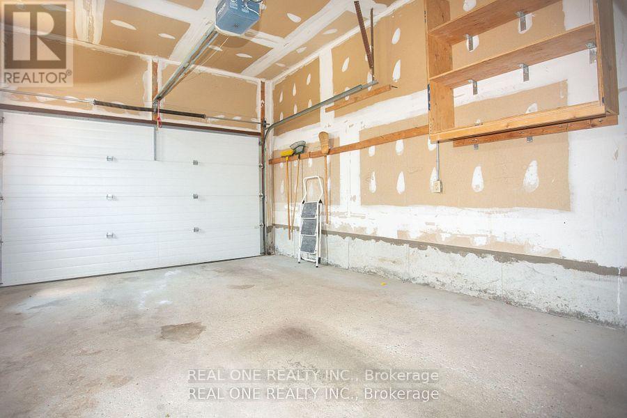 31 Cougar Court, Richmond Hill, Ontario  L4S 1H7 - Photo 33 - N12535444