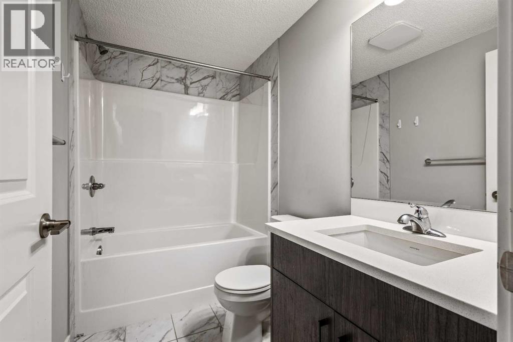 64 Seton Villas Se, Calgary, Alberta  T3M 3K2 - Photo 33 - A2262764