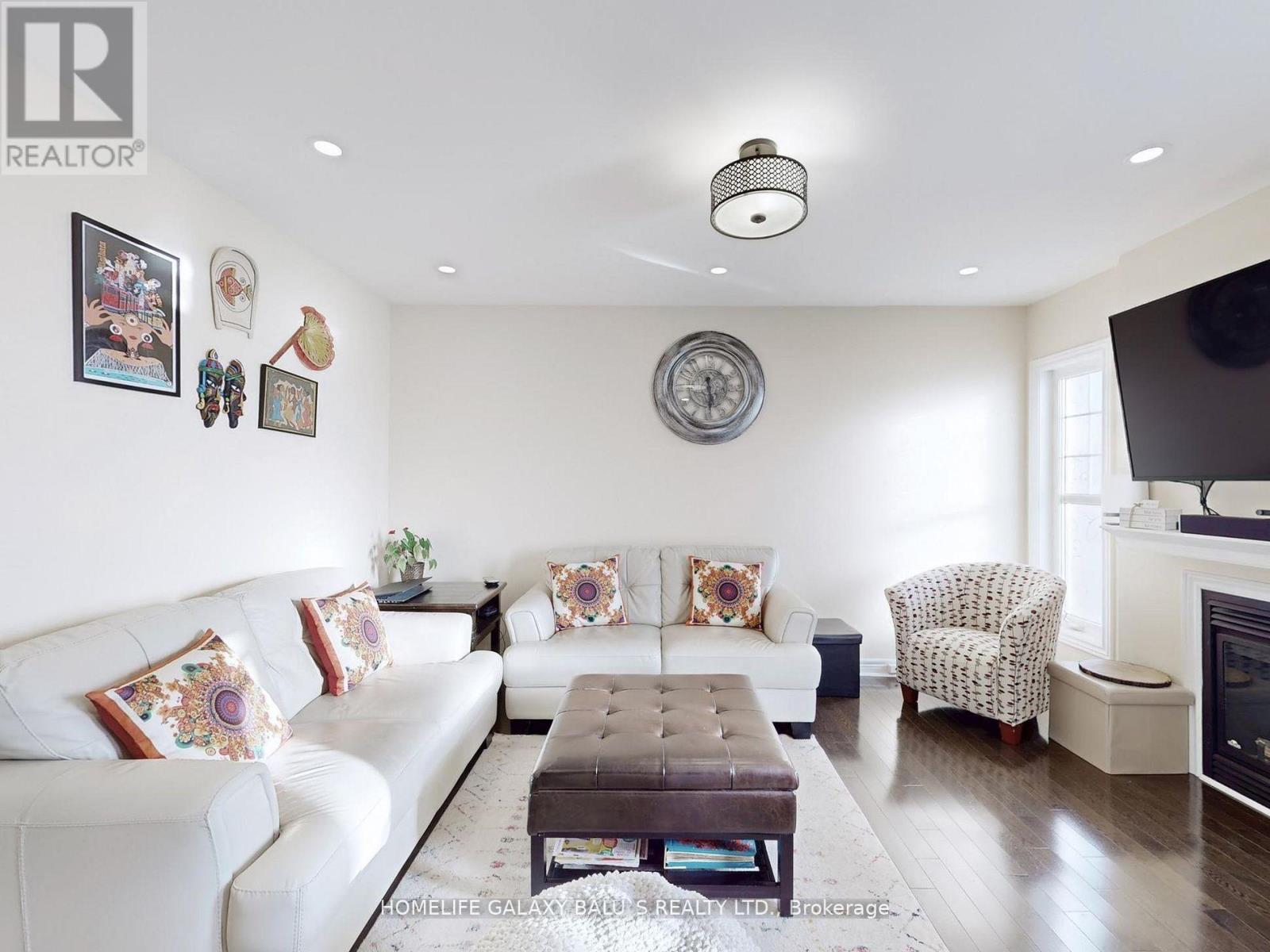 493 Nairn Circle, Milton, Ontario  L9T 8A7 - Photo 8 - W12535446