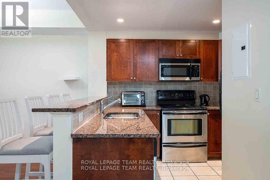 909 - 200 Besserer Street, Ottawa, Ontario  K1N 0A7 - Photo 18 - X12535490