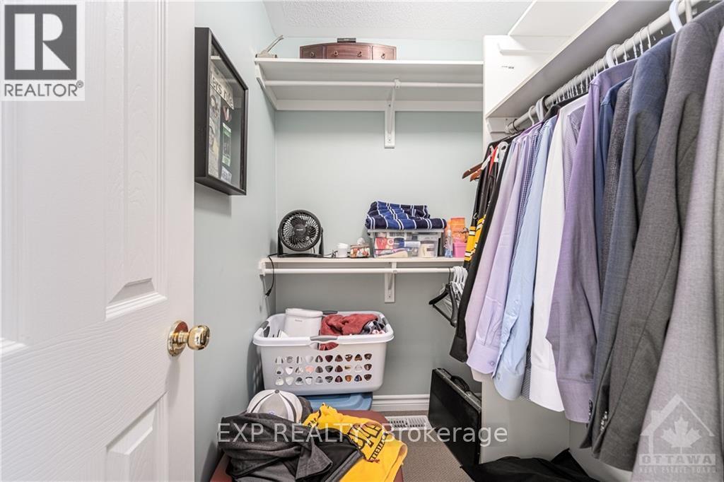 4163 Kelly Farm Drive, Ottawa, Ontario  K1T 4H8 - Photo 19 - X12535492