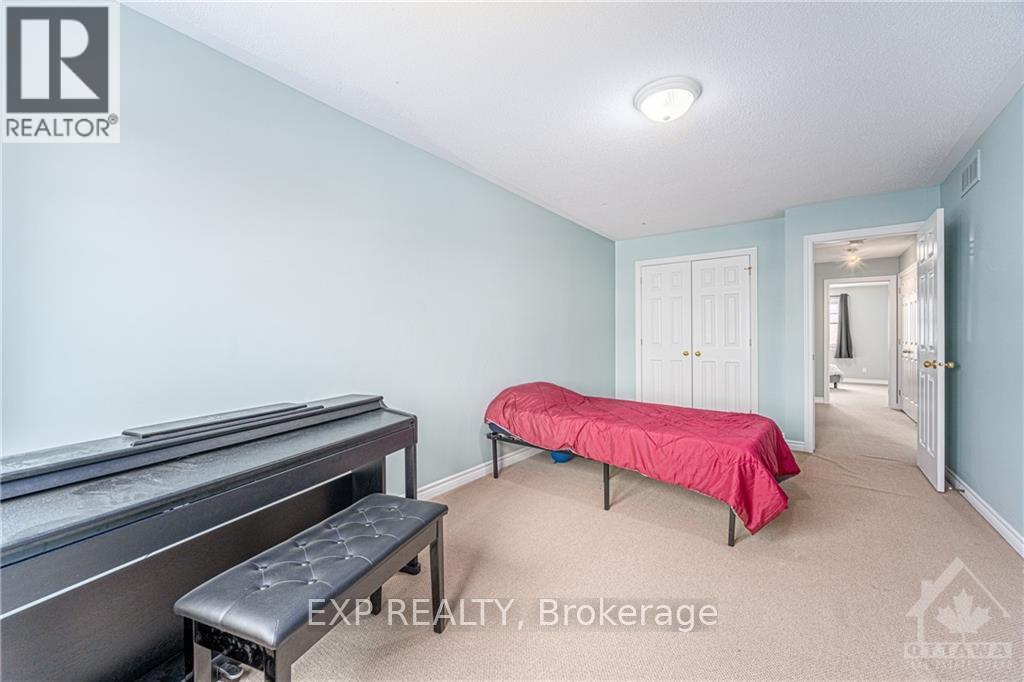 4163 Kelly Farm Drive, Ottawa, Ontario  K1T 4H8 - Photo 22 - X12535492