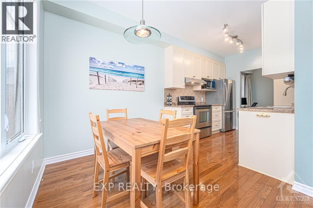 4163 Kelly Farm Drive, Ottawa, Ontario  K1T 4H8 - Photo 9 - X12535492