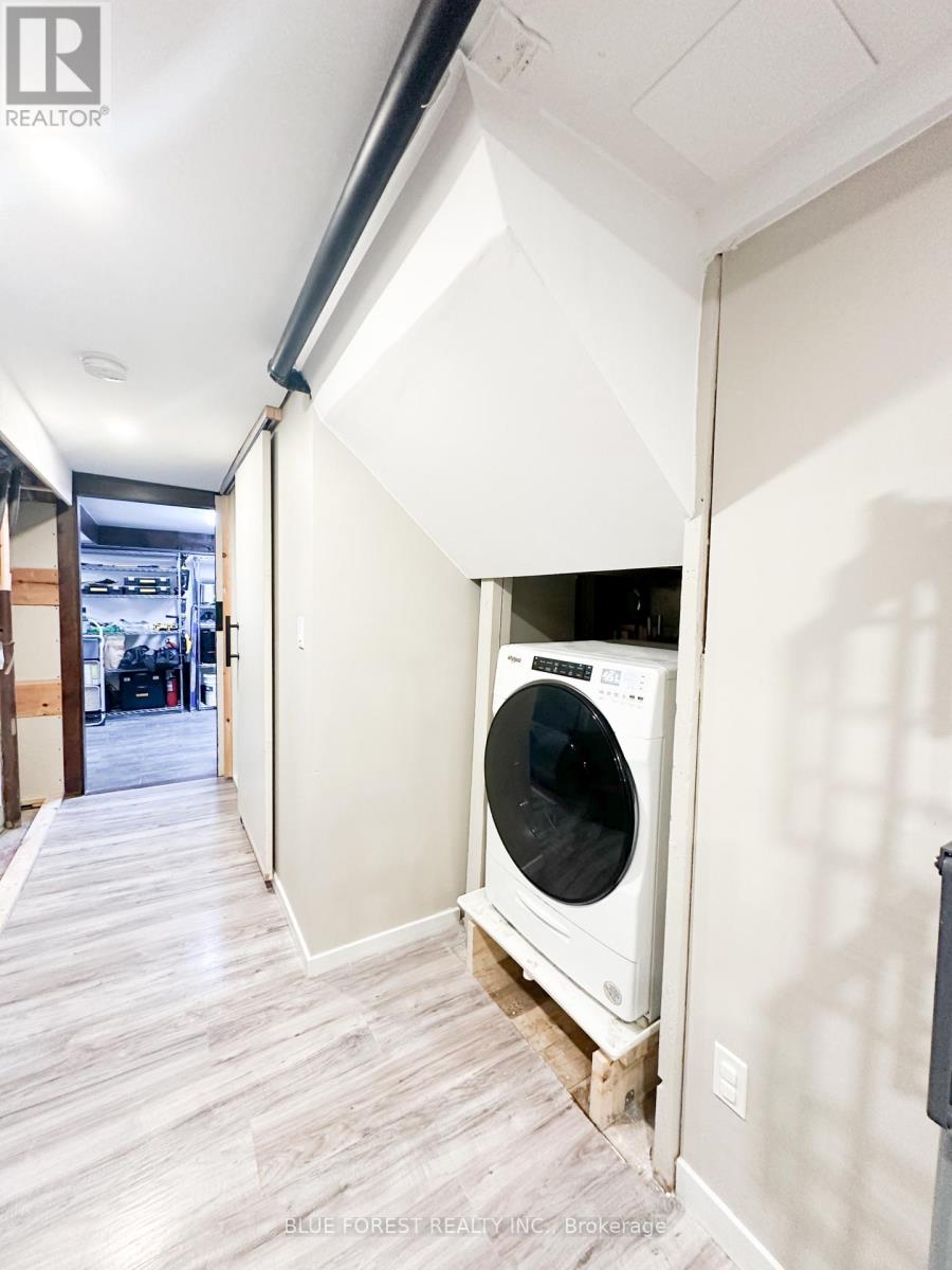 1155 Trafalgar Street, London East, Ontario  N5Z 1H3 - Photo 33 - X12456500