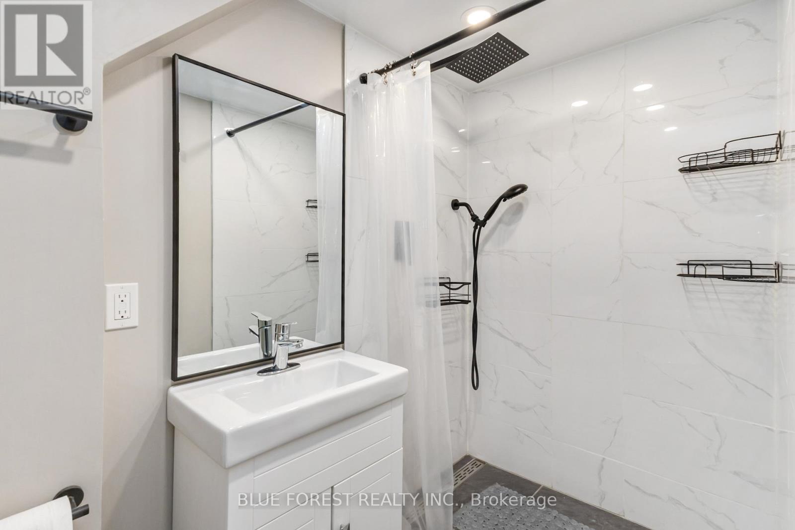 1155 Trafalgar Street, London East, Ontario  N5Z 1H3 - Photo 36 - X12456500