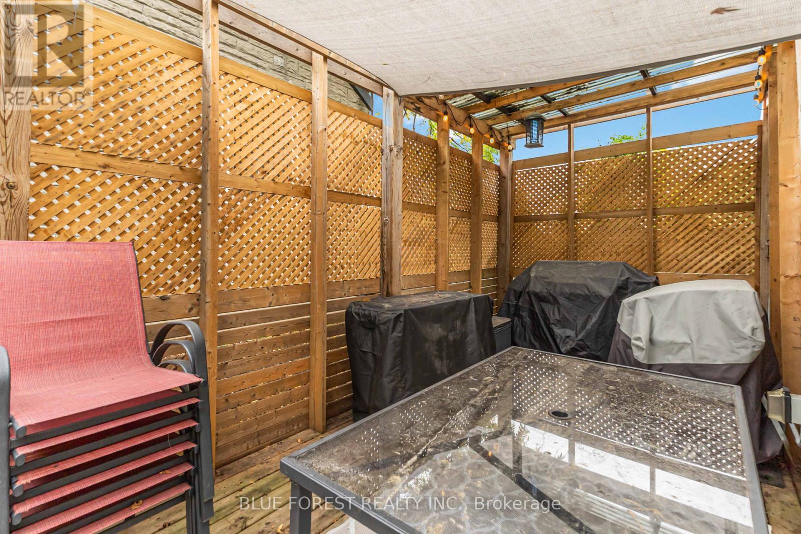 1155 Trafalgar Street, London East, Ontario  N5Z 1H3 - Photo 43 - X12456500