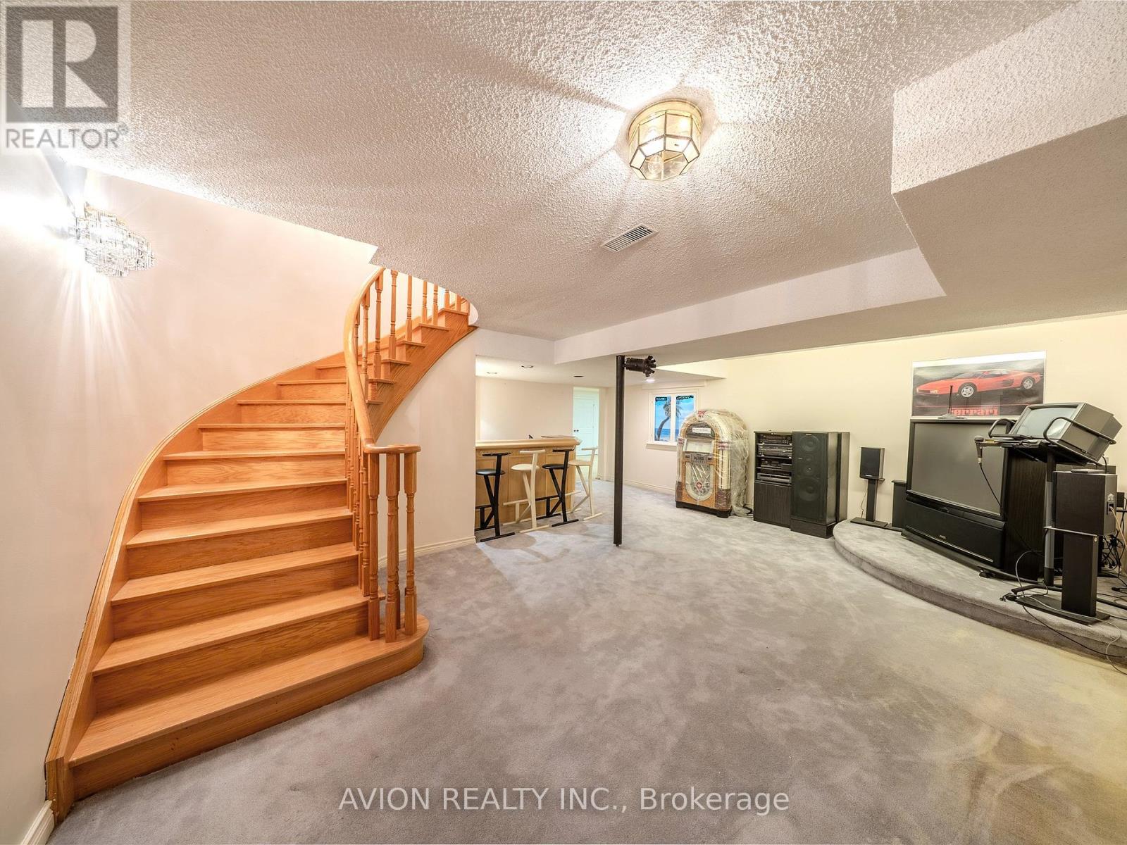 103 Spadina Road, Richmond Hill, Ontario L4B 2Y9 - Photo 27 - N12534938