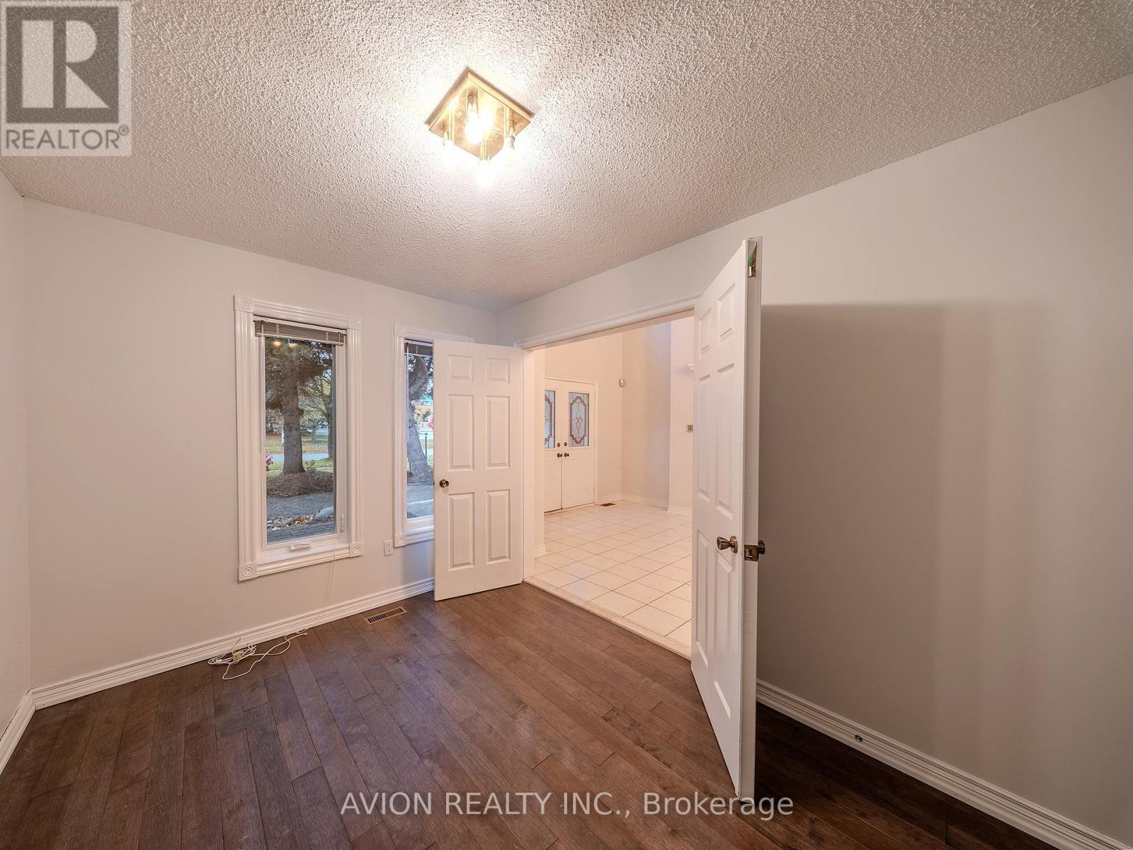 103 Spadina Road, Richmond Hill, Ontario L4B 2Y9 - Photo 14 - N12534938