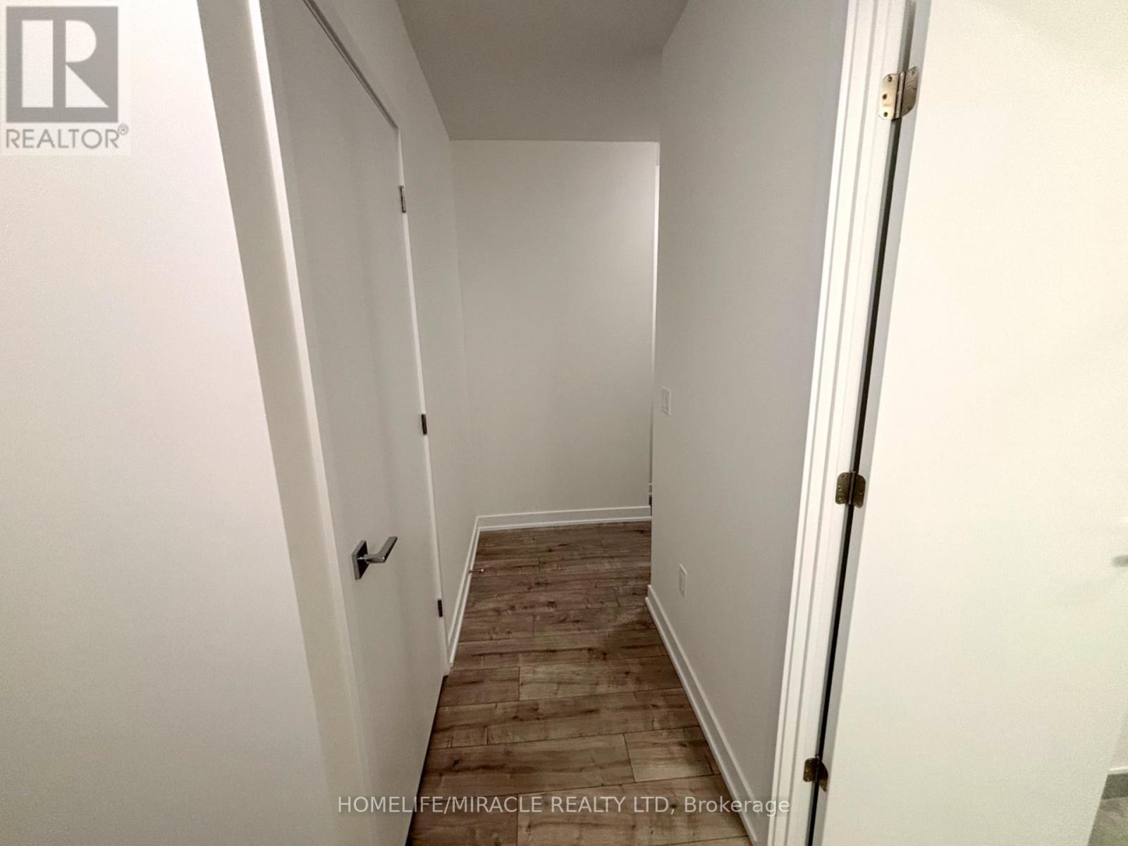 614 - 500 Plains Road, Burlington, Ontario  L7T 0C8 - Photo 7 - W12528594