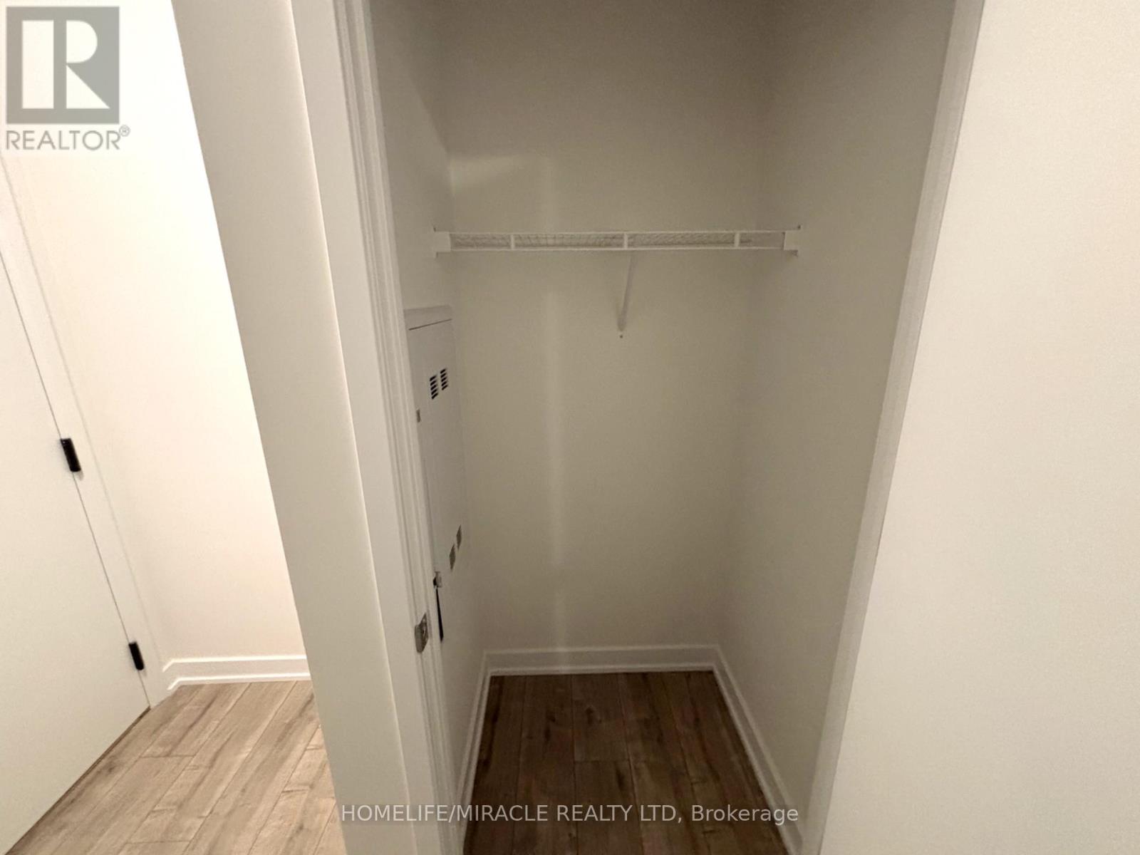 614 - 500 Plains Road, Burlington, Ontario  L7T 0C8 - Photo 9 - W12528594