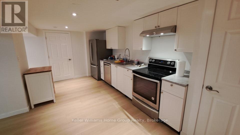 11 Caribou Crescent, Guelph, Ontario  N1E 1E1 - Photo 8 - X12535462