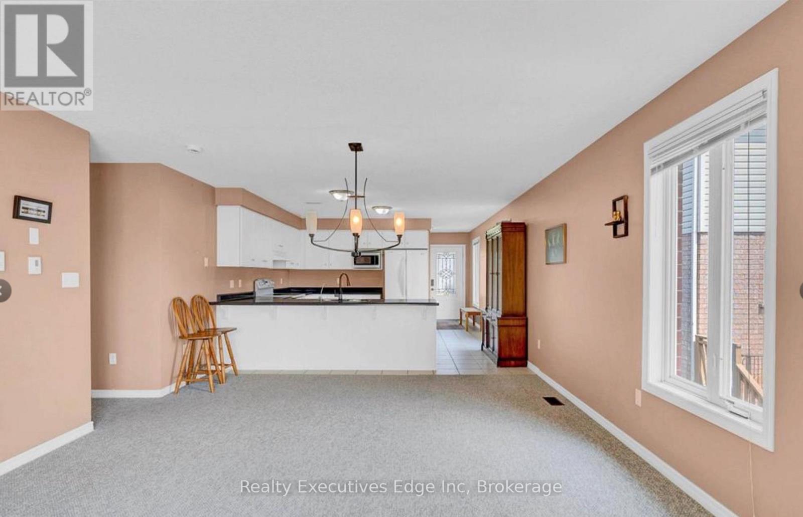 A - 276 Watson Parkway N, Guelph, Ontario  N1E 7J5 - Photo 3 - X12535468